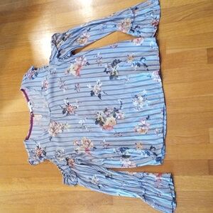 Maurices Floral Open Shoulder women's Top Large